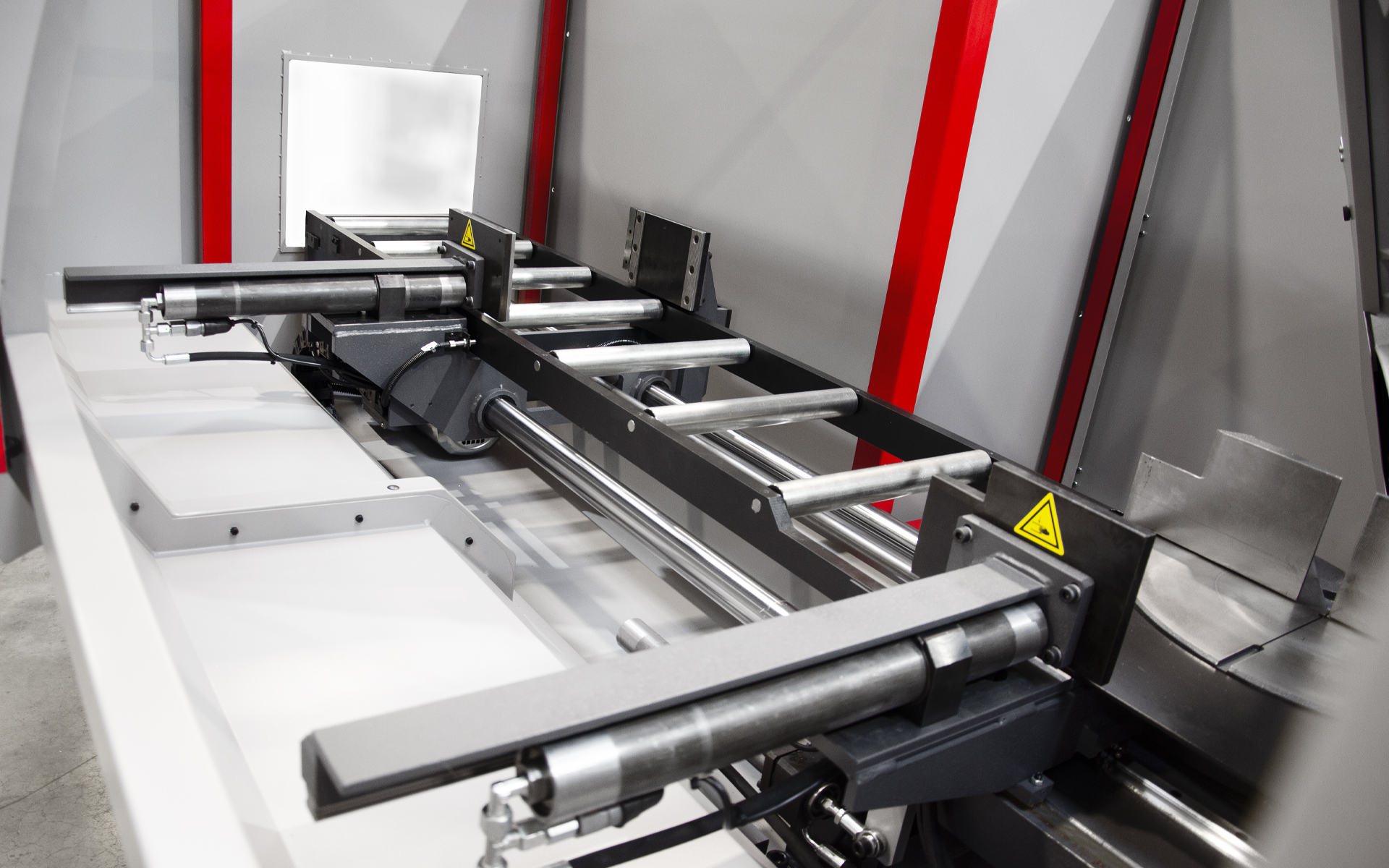 Täisautomaatne lintsaag Ergonomic 290.258 DGANC – rullrada