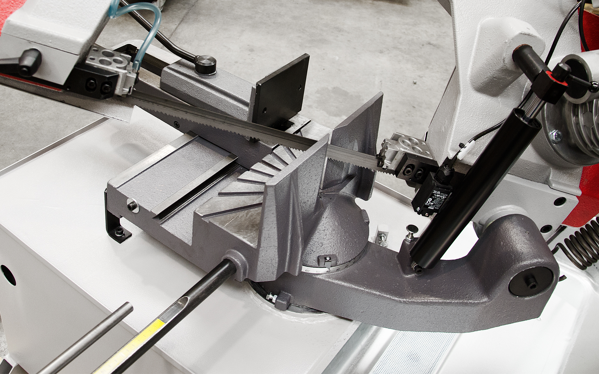 ProfiCut 275.230 DG – gravitatsiooniline lintsaag