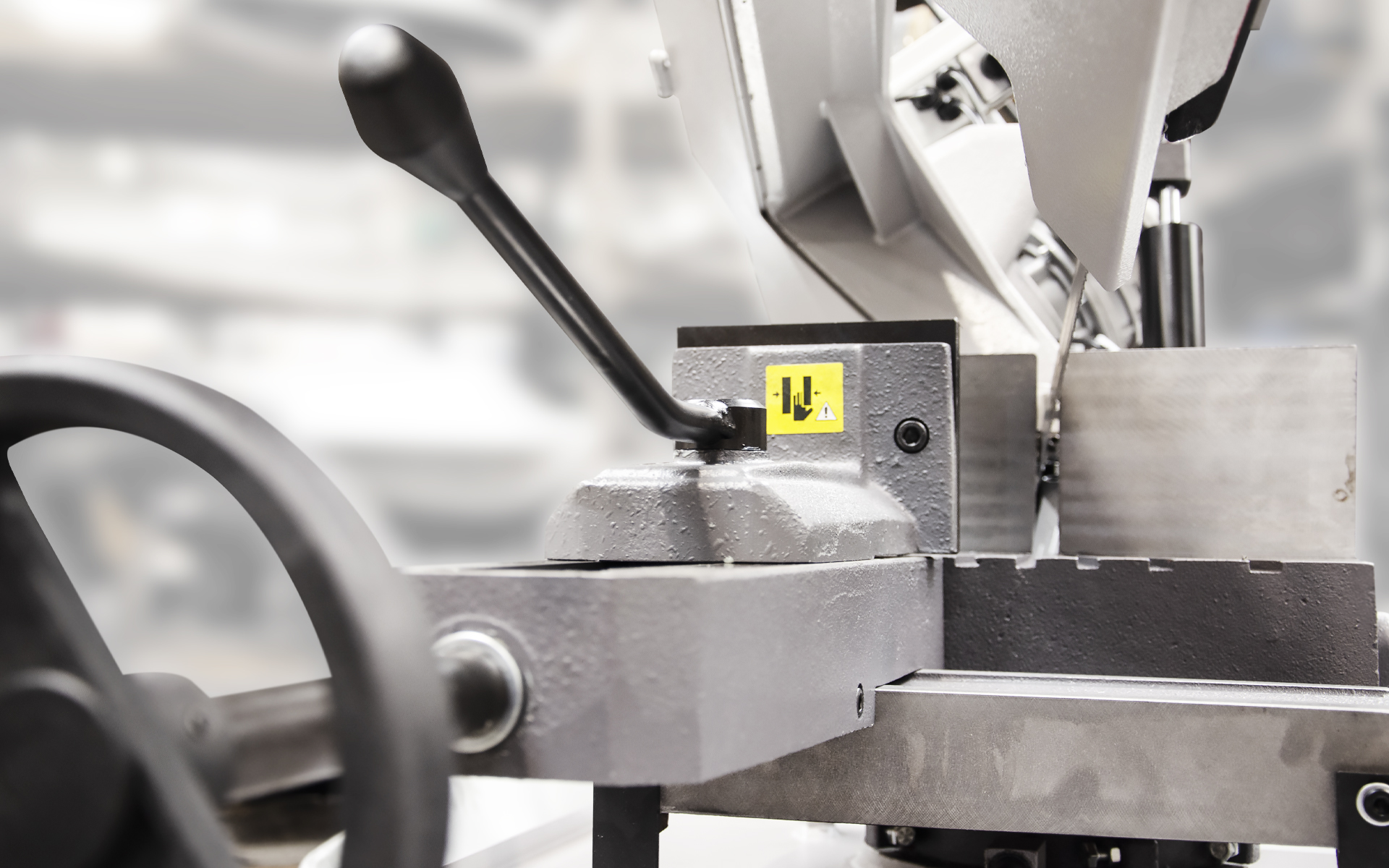 ProfiCut 275.230 DG – gravitatsiooniline lintsaag