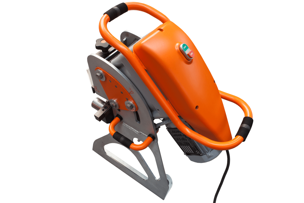 UZ18 HardWorker faasimismasin tagant vaates