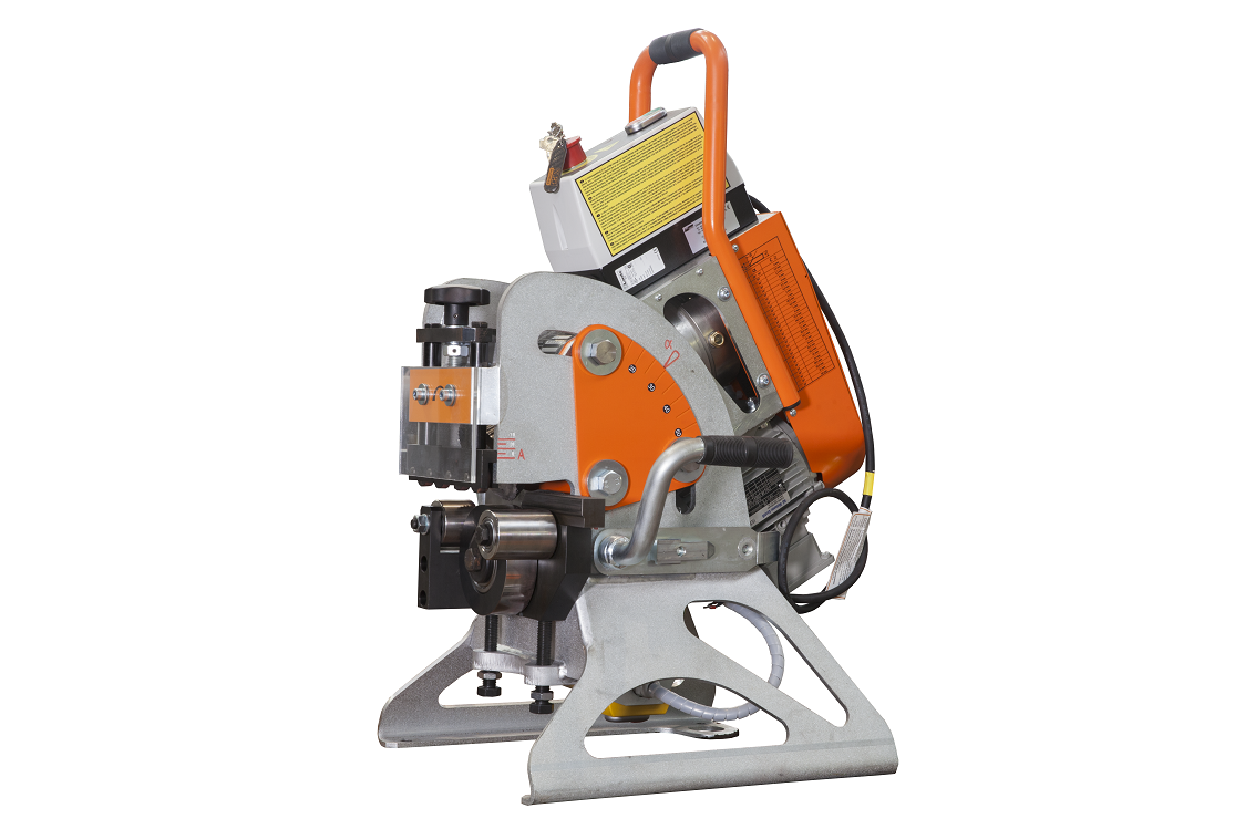 UZ15 RAPID faasimasin külgvaates