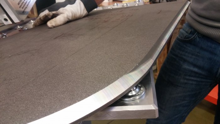 UZ30 Express faasimasina faasitud materjali äär lähivaade